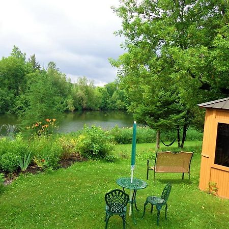 Motel des Deux Lacs Waterloo Extérieur photo