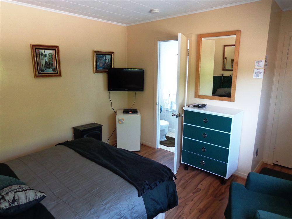 Motel des Deux Lacs Waterloo Extérieur photo