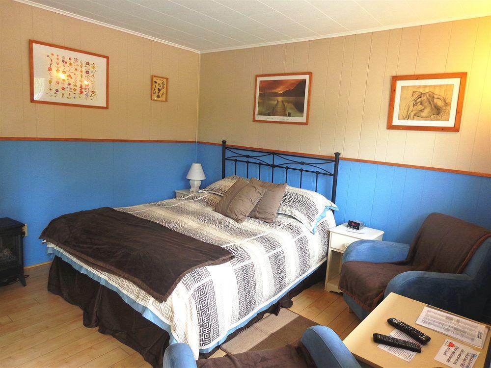 Motel des Deux Lacs Waterloo Extérieur photo
